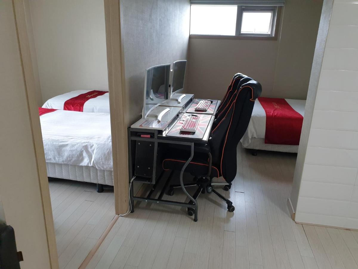 R&T Hotel Jeju Dış mekan fotoğraf
