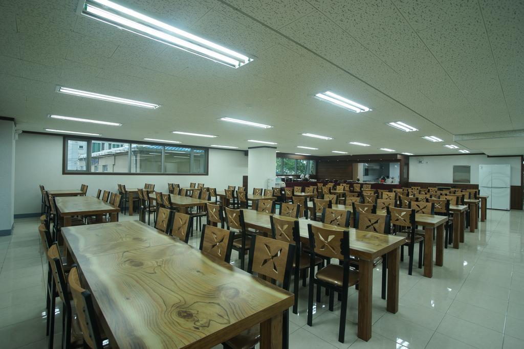 R&T Hotel Jeju Dış mekan fotoğraf