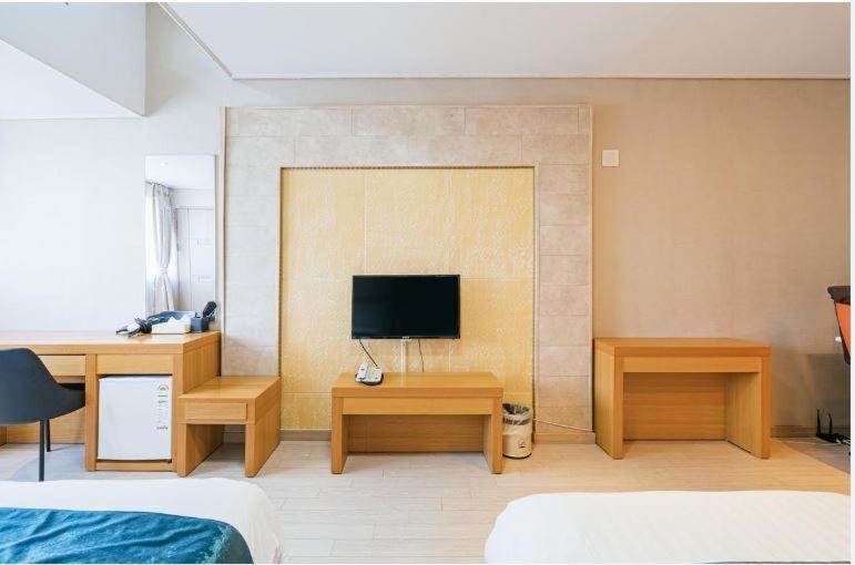 R&T Hotel Jeju Dış mekan fotoğraf