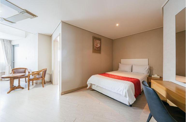 R&T Hotel Jeju Dış mekan fotoğraf