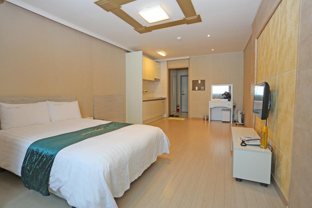 R&T Hotel Jeju Dış mekan fotoğraf