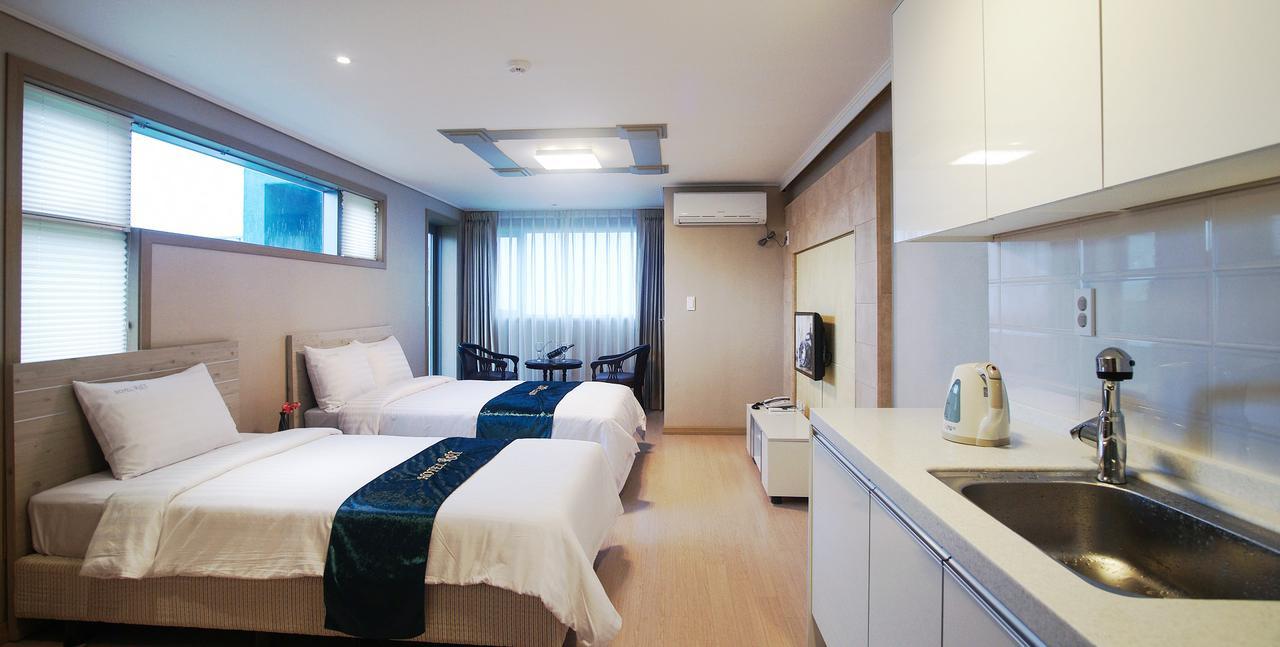 R&T Hotel Jeju Dış mekan fotoğraf